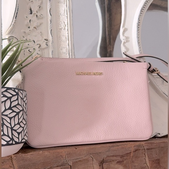 Michael Kors Handbags - MICHAEL KORS | pink blush crossbody purse
